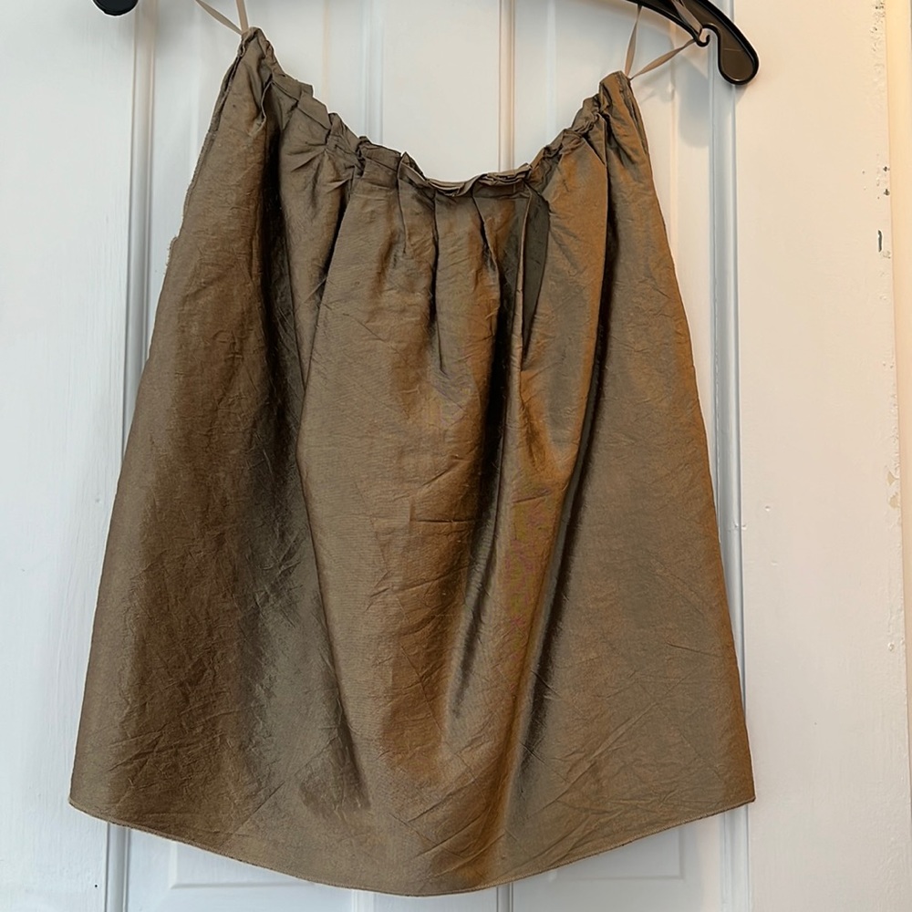 Vintage super chic Dolce & Gabbana 100% silk skirt